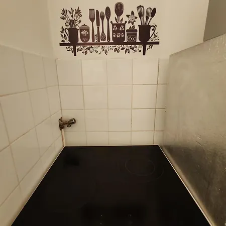 Capouchine Parking Et Balcon Proche Centre * Nîmes