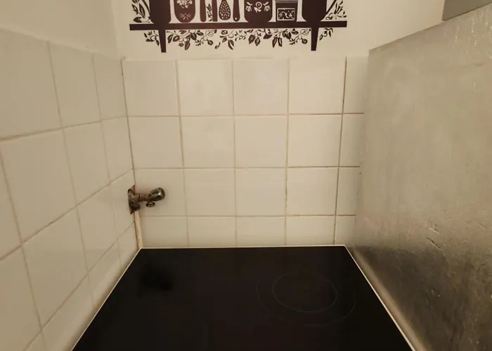 Capouchine Parking Et Balcon Proche Centre * נים